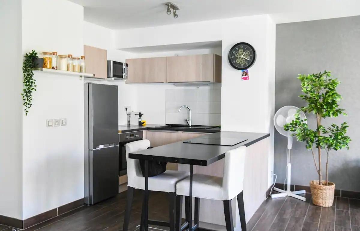 Superbe Appartement Avec Terrasse, Piscine & Parking Prive A Marseilles Buitenkant foto