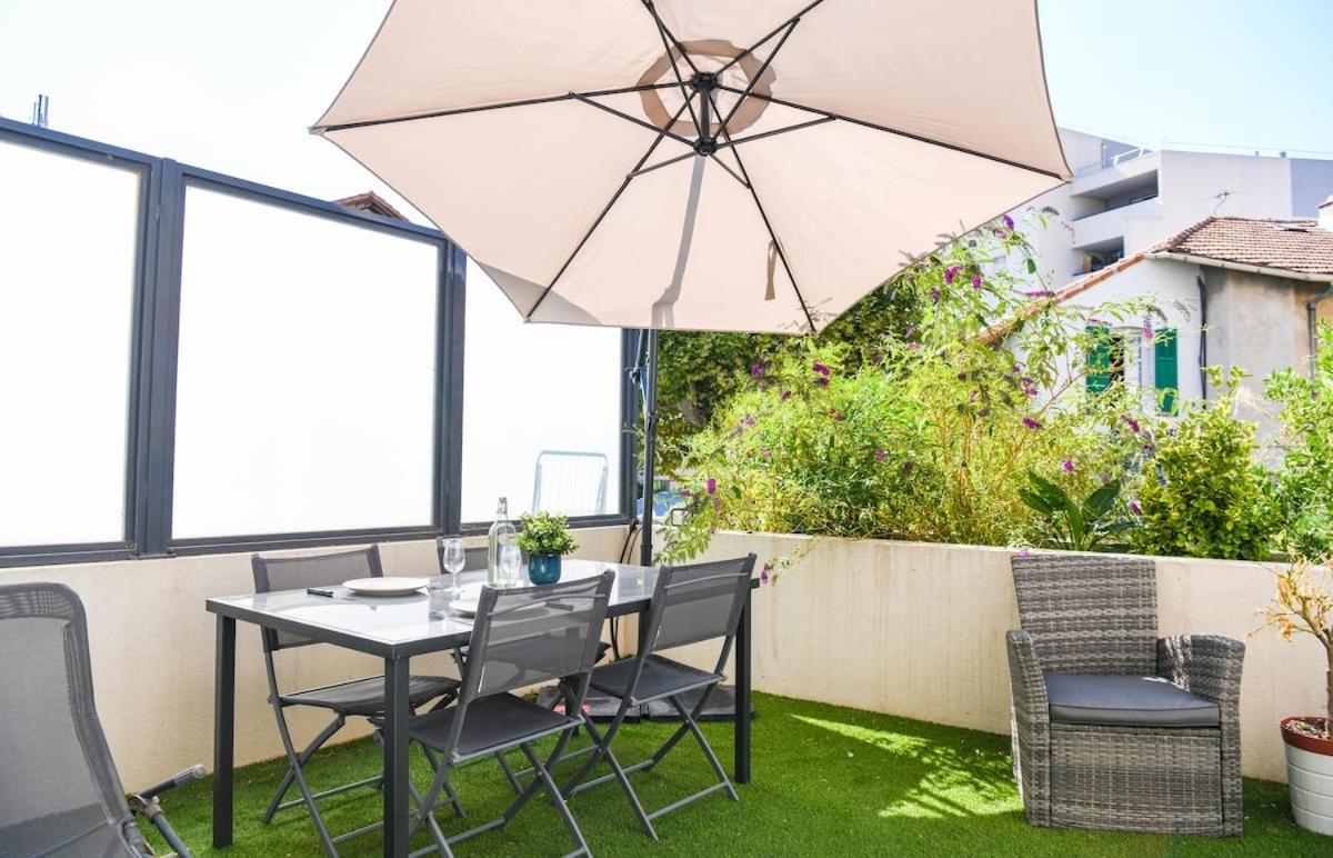 Superbe Appartement Avec Terrasse, Piscine & Parking Prive A Marseilles Buitenkant foto